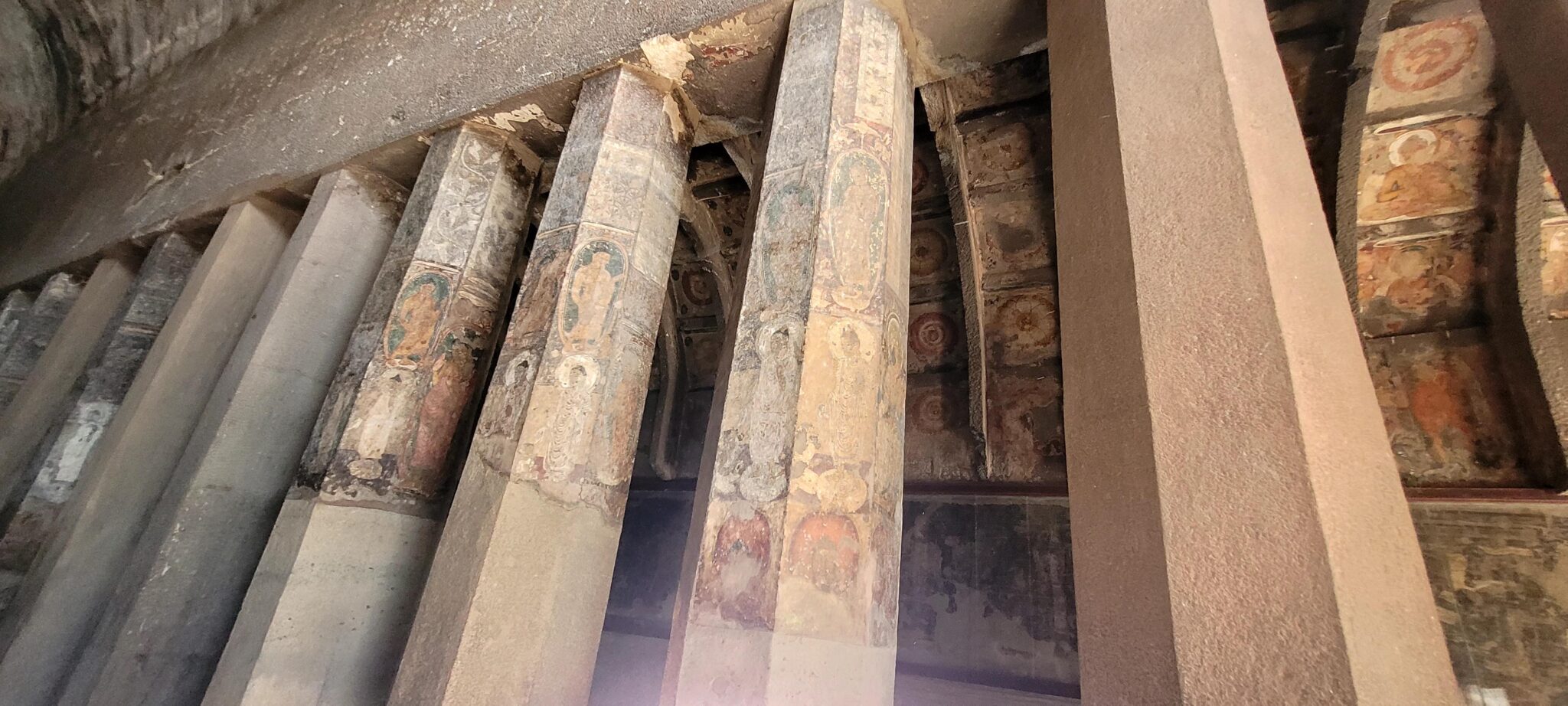 Ajanta Cave 10 pillers